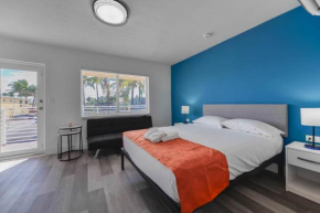 Amazing 1 Bedroom With Pool steps from the Beach #44